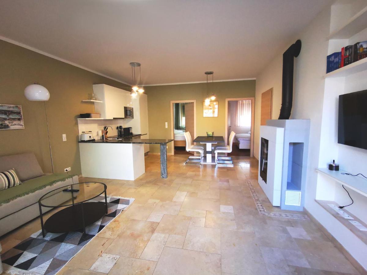 Pannonia Appartements نيوسيدل آم سي المظهر الخارجي الصورة