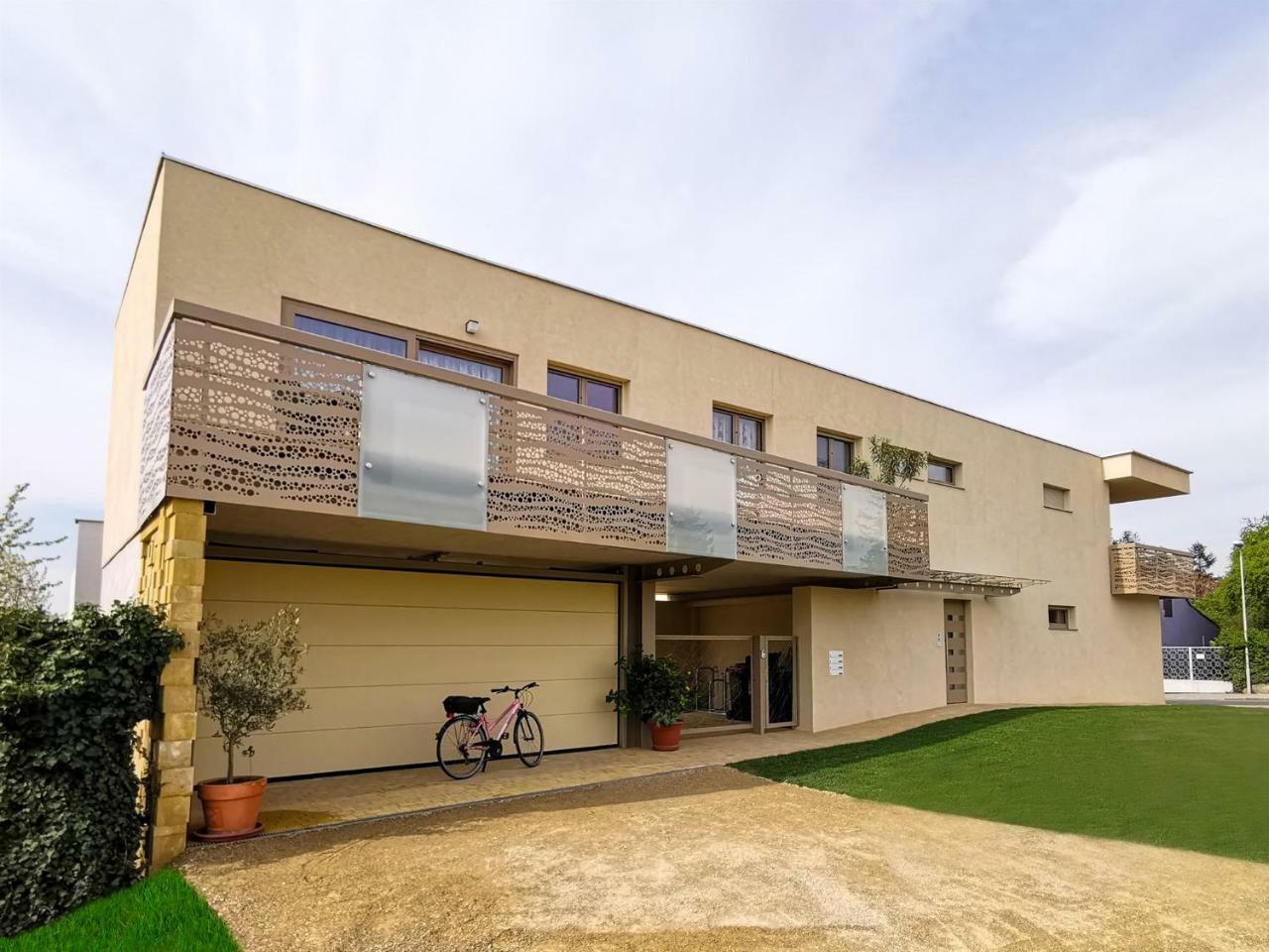 Pannonia Appartements نيوسيدل آم سي المظهر الخارجي الصورة
