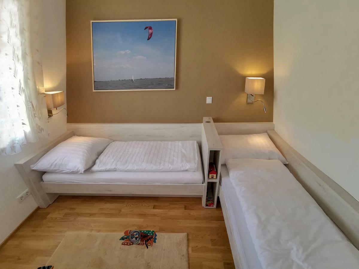 Pannonia Appartements نيوسيدل آم سي المظهر الخارجي الصورة